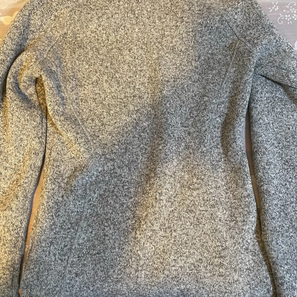 Cabela's Women's Sweater in Size S Buttons at Collar Super Soft! - Picture 7 of 8